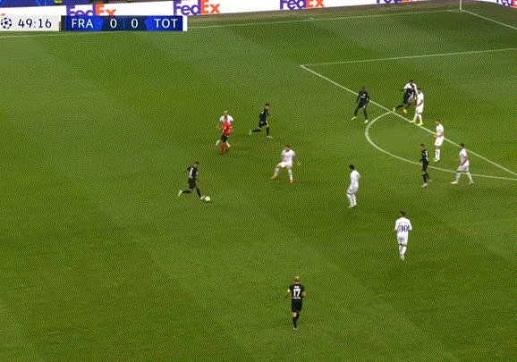 1664921870983068789.gif
